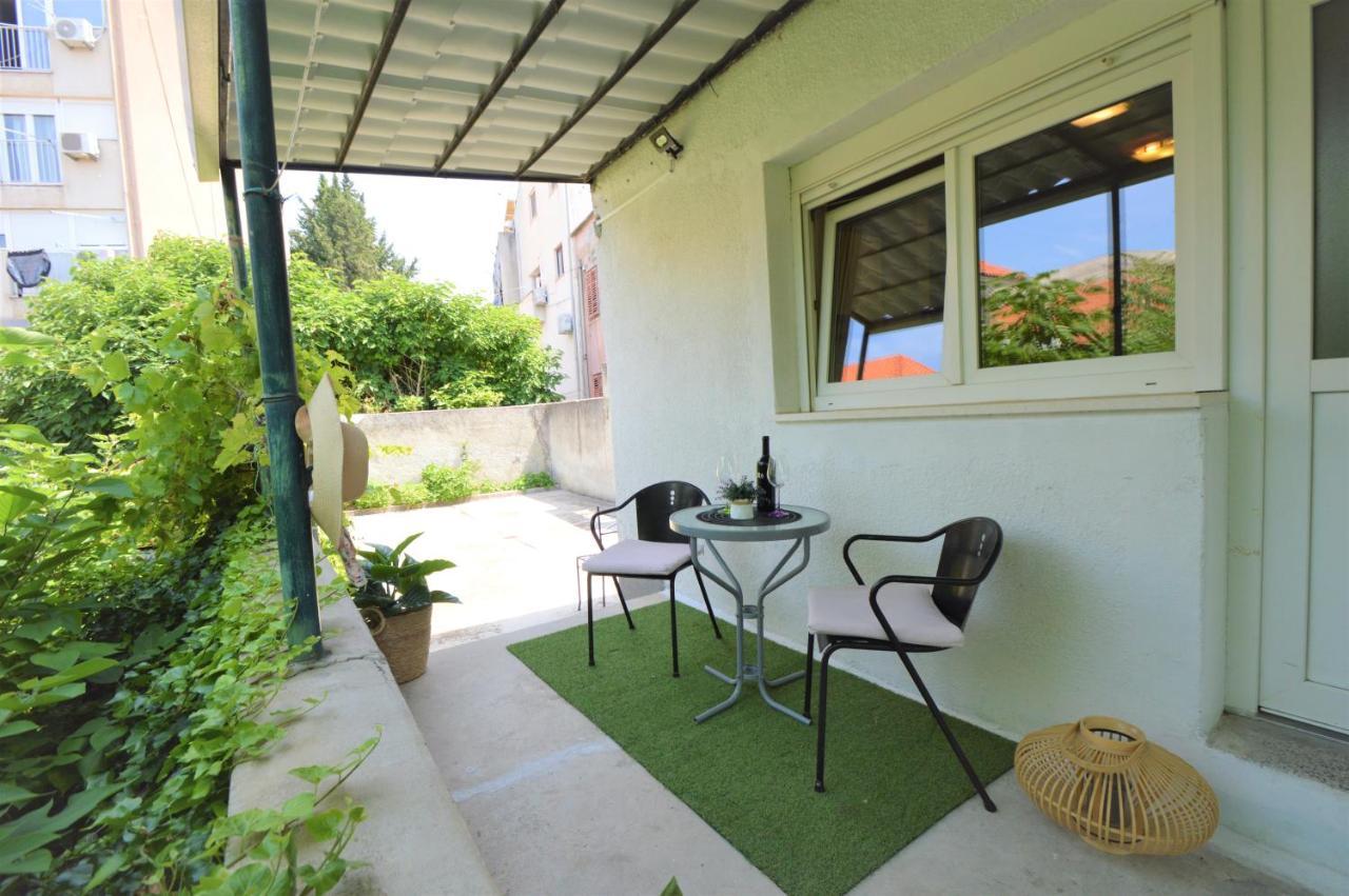 Apartment Vinea-Parking Included Šibenik Exterior foto
