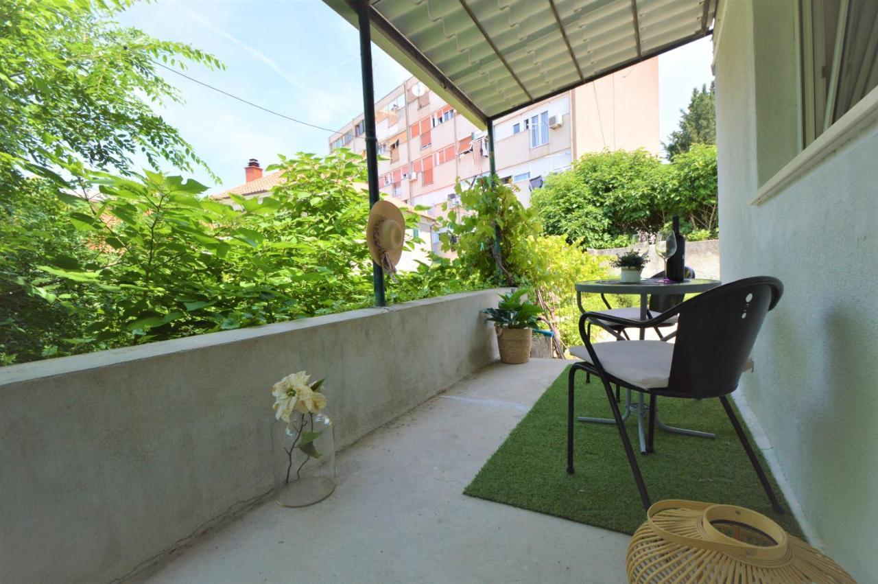 Apartment Vinea-Parking Included Šibenik Exterior foto